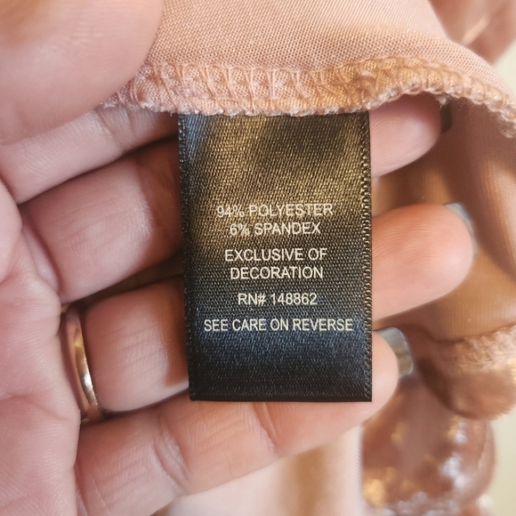 TORRID PINK VELVET LACE TRIM V-NECK CAMI SIZE 3X (22-24) - Picture 8 of 9